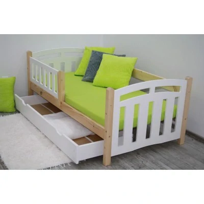 Dřevěná dětská postel MD 21 80x160 cm borovice masiv /kombinace MDF